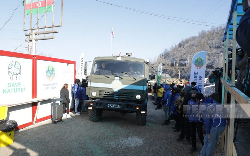 Peacekeepers' supply vehicles pass freely along Shusha-Khankandi road again - VIDEO