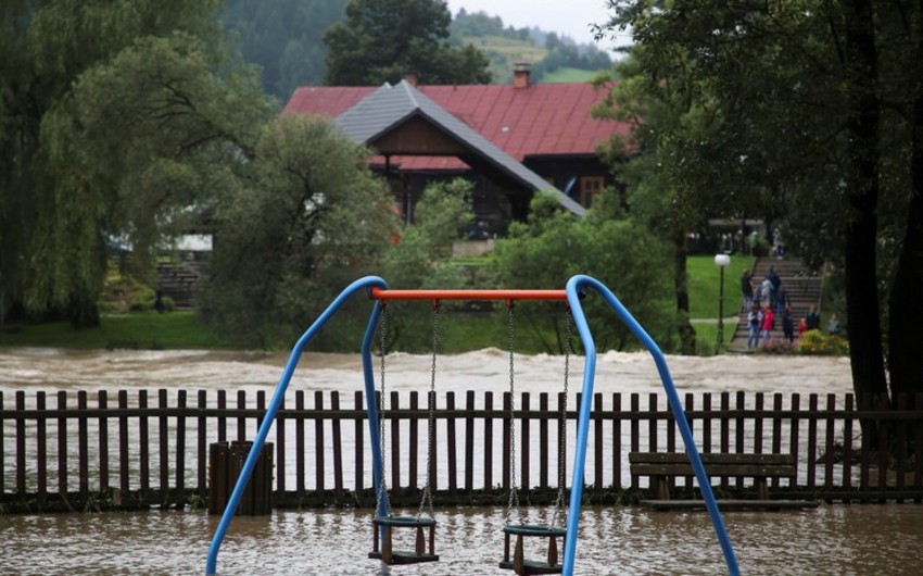 More than 1.6 thousand people evacuated in France due to heavy downpours