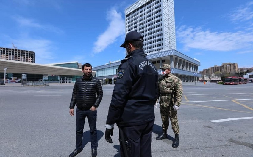 Бакинская полиция выявляет нарушителей особого карантинного режима - ФОТО