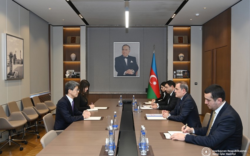 Azerbaijani FM meets with outgoing Ambassador of Japan 
