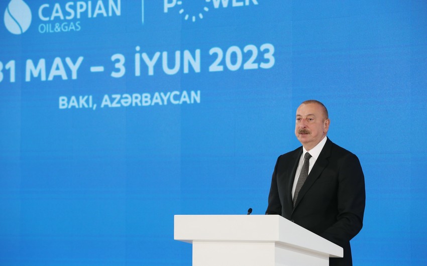Президент: В среднесрочной перспективе Азербайджан стремится стать экспортером зеленой энергии