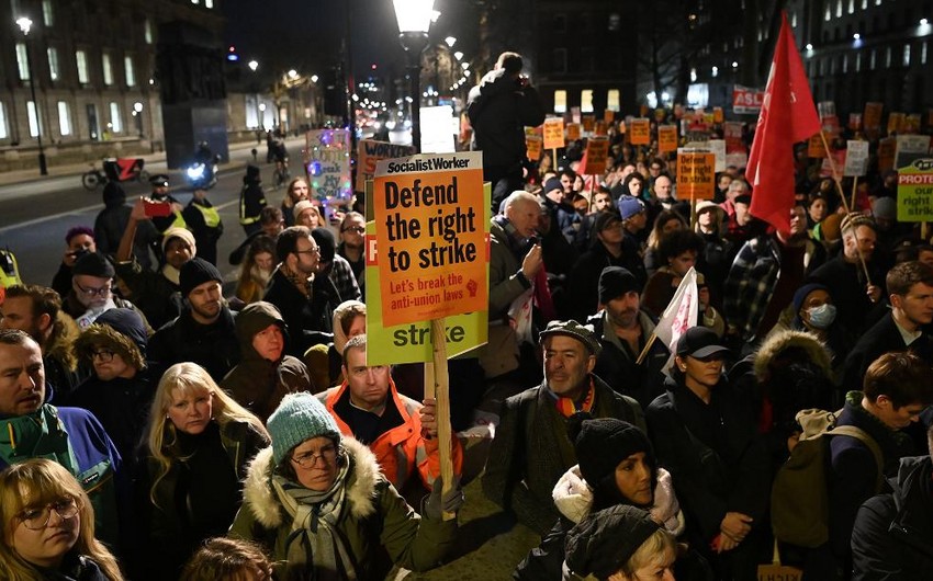 В Лондоне проходит самая масштабная за 10 лет протестная акция