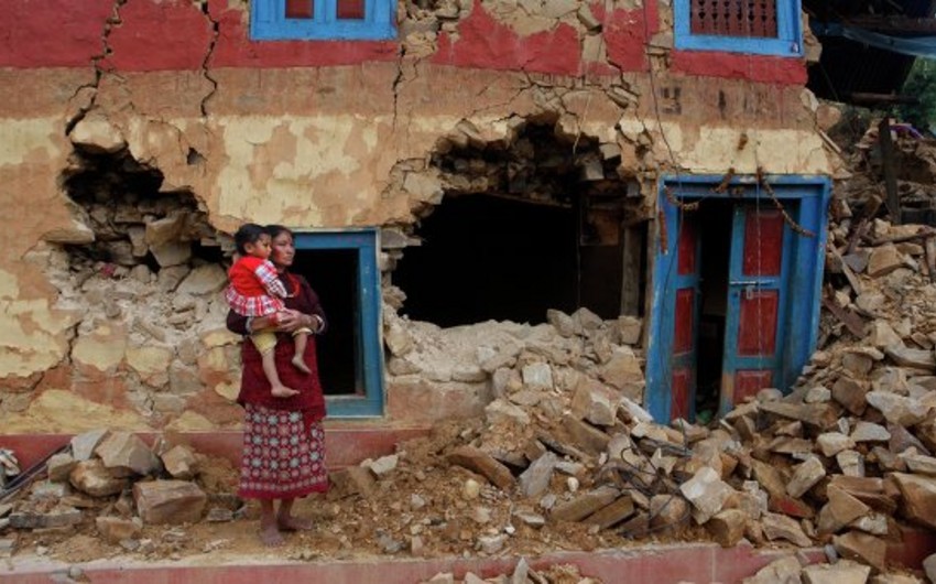Nepalda təkrar zəlzələ qurbanlarının sayı 117 nəfərə çatıb
