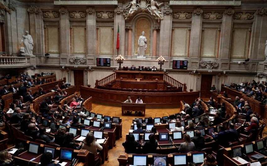 Португалия оказалась на пороге досрочных парламентских выборов