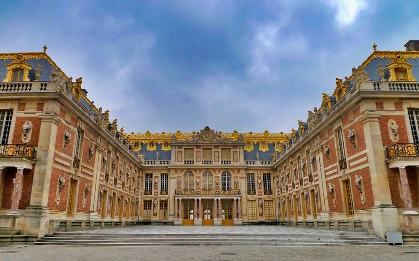 Versailles Palace evacuated again for security alert amid high vigilance in France against attacks