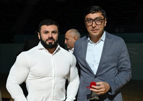 Фарид Гаибов встретился со спортсменами, успешно выступившими на международных соревнованиях