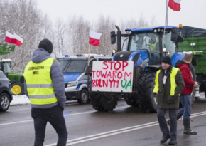 Польские фермеры протестуют на двух КПП на границе с Украиной