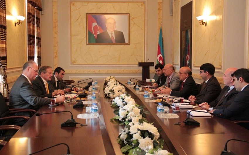 Мубариз Гурбанлы встретился с послом США в Азербайджане