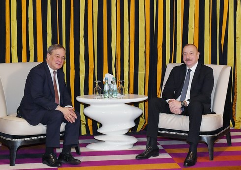 Президент Ильхам Алиев встретился с членом бундестага Армином Лашетом
