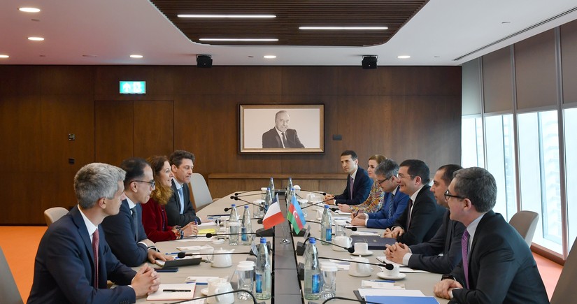 Обсуждена возможность участия французских компаний в проектах в Карабахе