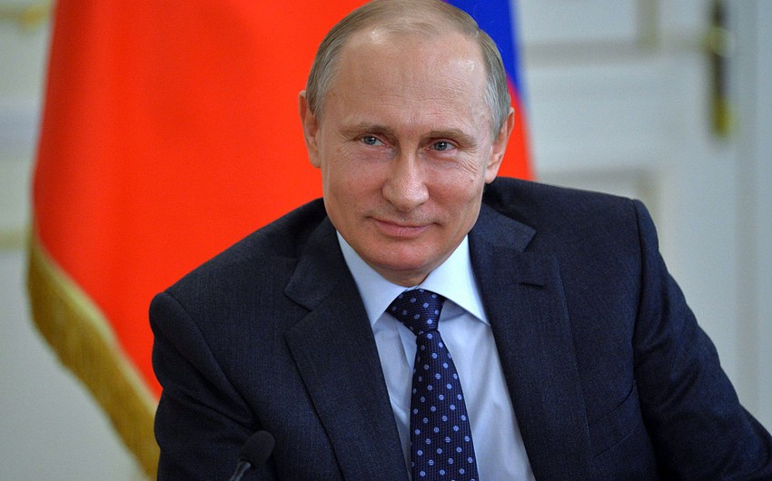 Путин потребовал упростить получение паспортов России гражданами бывшего СССР