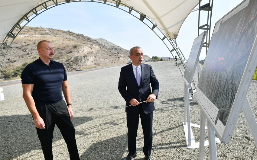 Ilham Aliyev gets acquainted with projects of Bargushadchay and Zabukhchay reservoirs in Gubadli