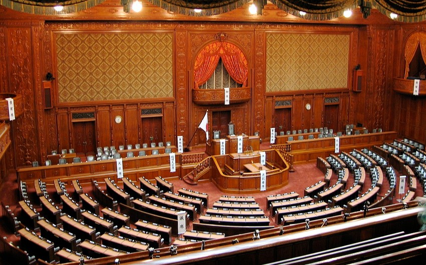 Yaponiyada parlamentin əsas palatasına seçkilər başlayıb