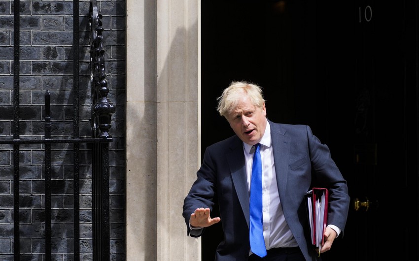 Boris Johnson urges MPs to support him in elections