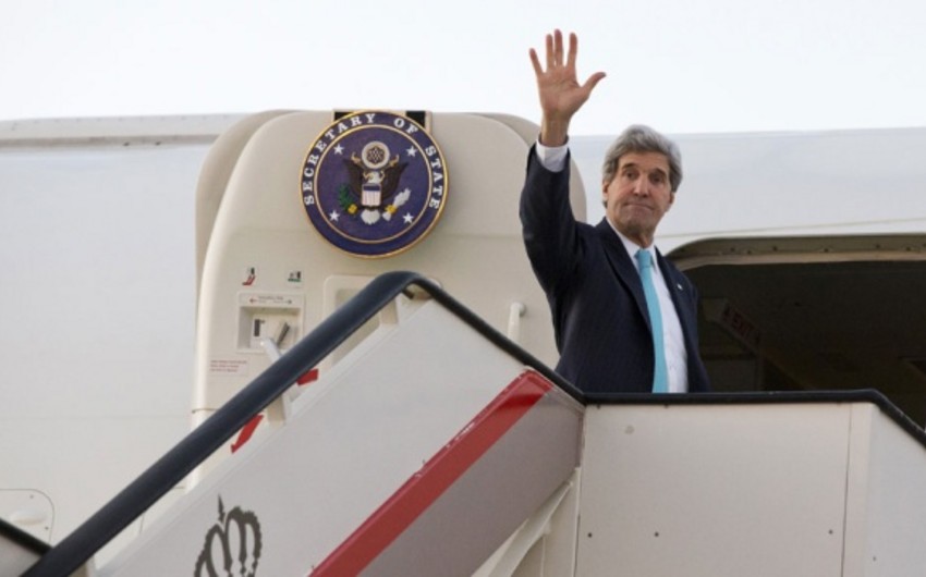 US Secretary of State Kerry visits Iraq