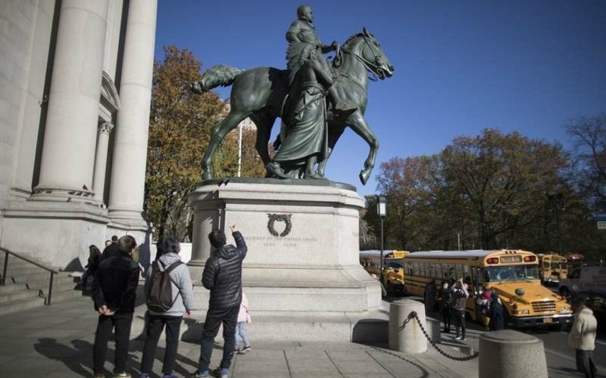 Roosevelt statue in New York coming down
