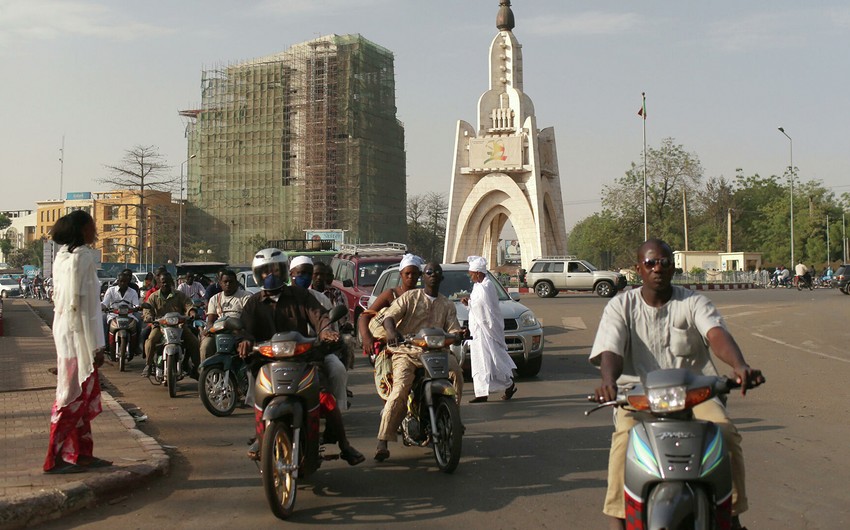 Мали обвинила Францию в нарушении воздушного пространства