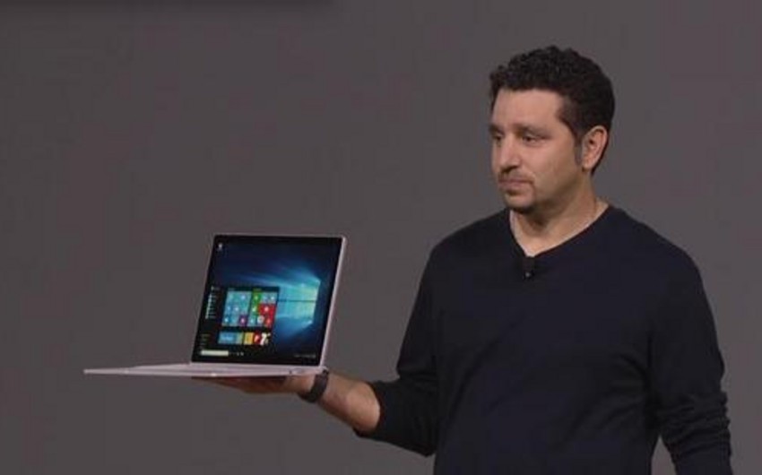 ​Microsoft представила свой первый ноутбук - ВИДЕО