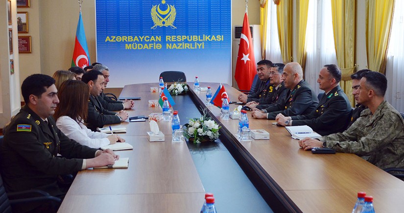 Азербайджан и Турция обсудили сотрудничество в сфере военной информации