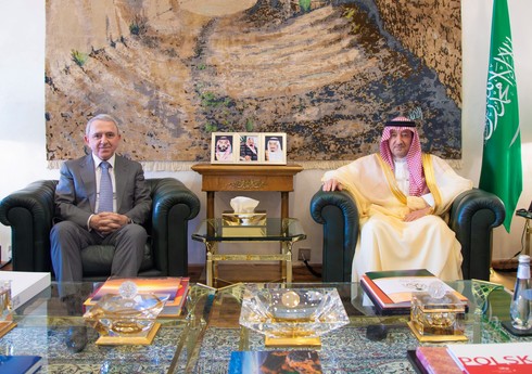 Посол Азербайджана обсудил с замглавы МИД Саудовской Аравии двусторонние отношения