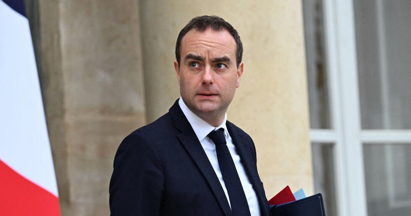 Министр обороны Франции посетит Армению для переговоров о поставках оружия
