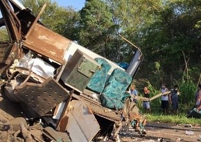 Braziliyada sərnişin avtobusu yük avtomobili ilə toqquşub, 41 nəfər ölüb