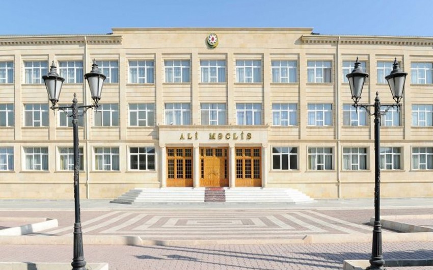 Naxçıvan Ali Məclisi sədrinin bir neçə səlahiyyəti ləğv edilib
