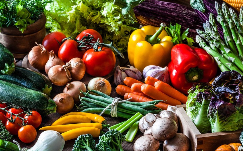Азербайджан нарастил экспорт овощей и фруктов на 7%