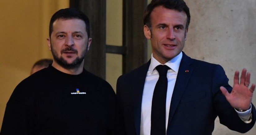 Makron və Zelenski Parisdə görüşüblər