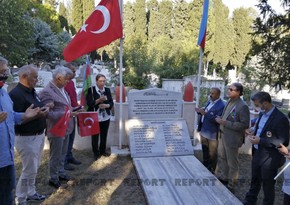 İstanbulda Nuru Paşanın məzarı ziyarət olunub