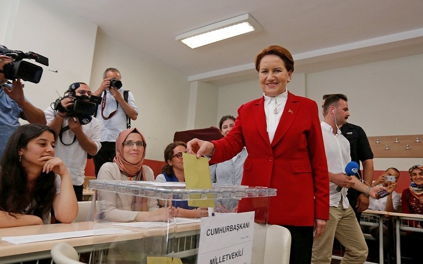 Основные кандидаты от оппозиции в Турции проголосовали на выборах