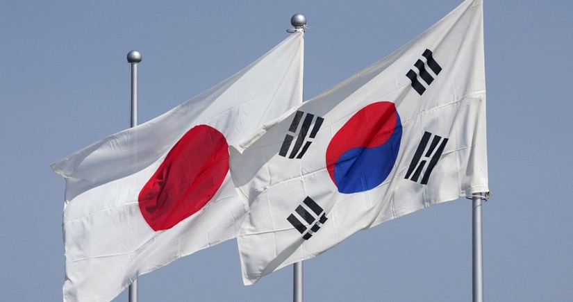 Japan, South Korea mull 1st security talks in 5 years in April