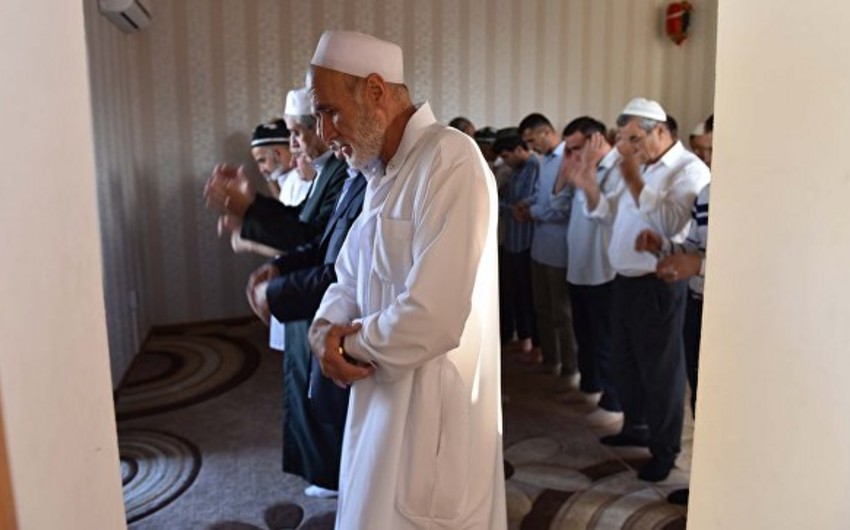 В Таджикистане заменят настоятелей мечетей с зарубежным образованием