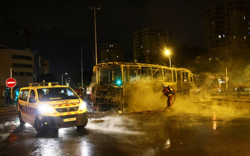 İrqçi və aciz Makron - Fransa xalqının 55 il əvvəlki və indiki mübarizəsinə baxış - ŞƏRH