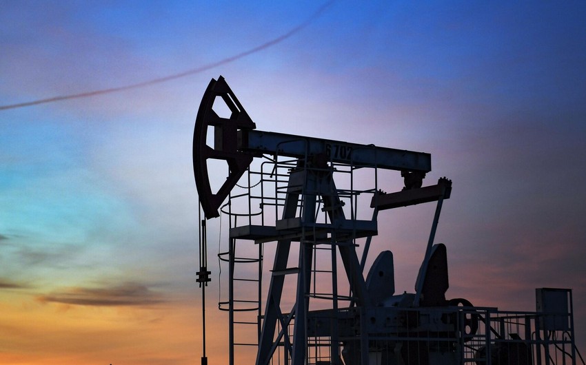 Brent crude oil falls to $72.94 per barrel