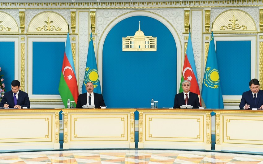 President Ilham Aliyev invites his Kazakhstani counterpart to Azerbaijan