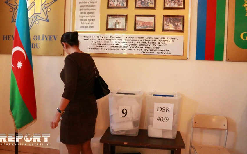 В Гяндже продолжается голосование - ФОТО