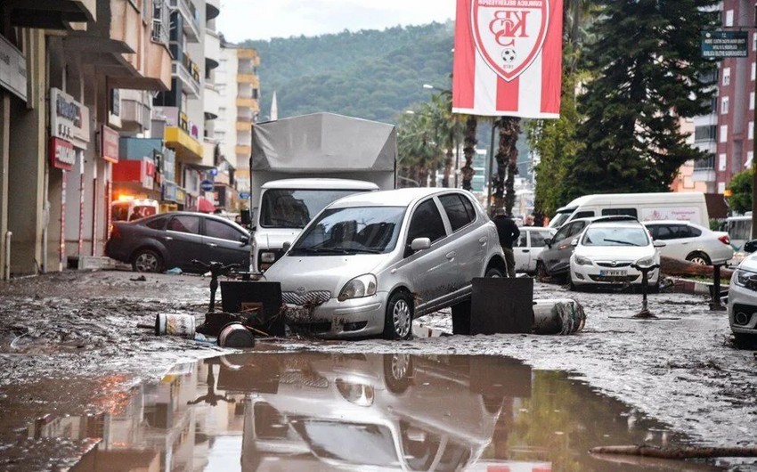  В Анталье произошло крупнейшее за 50 лет наводнение