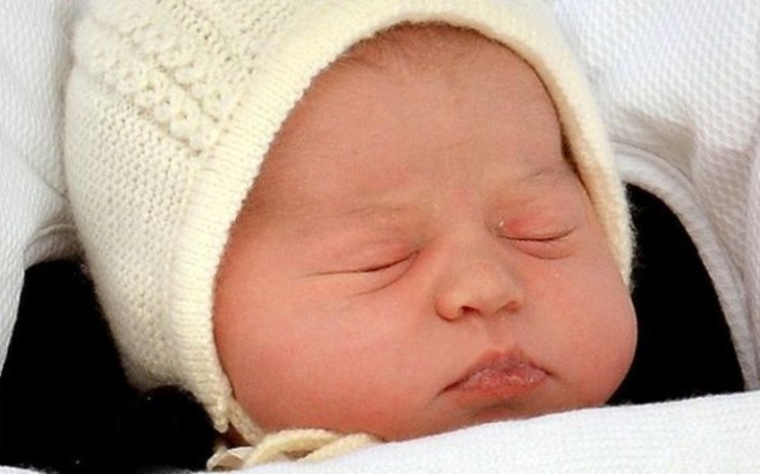 Royal baby: Queen meets great-granddaughter