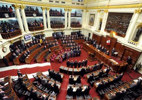 Peru parlamenti prezidentin istefasına səs verib
