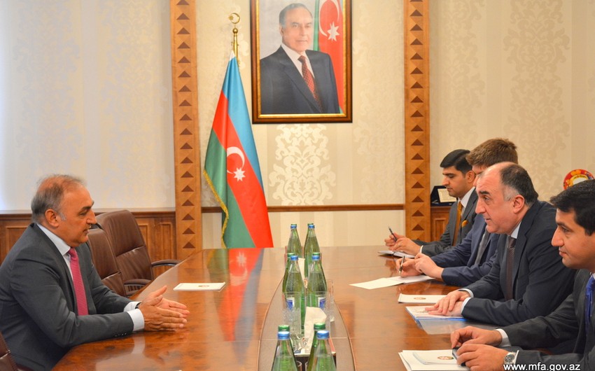 Elmar Mammadyarov receives newly appointed Pakistani Ambassador