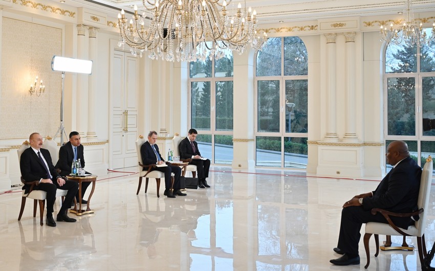 President Ilham Aliyev receives credentials of incoming ambassador of Congo