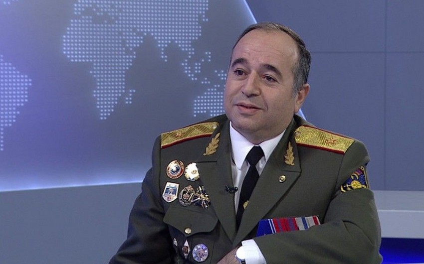 Armenian defense minister visits Russia