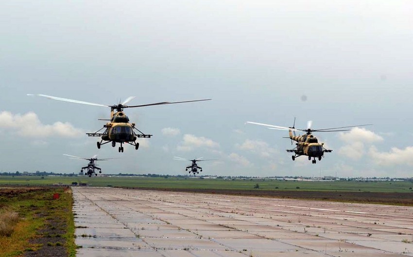 Военные вертолеты Азербайджана вылетели в Турцию