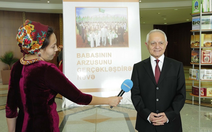 Ко Дню рождения старейшего дипломата Азербайджана
