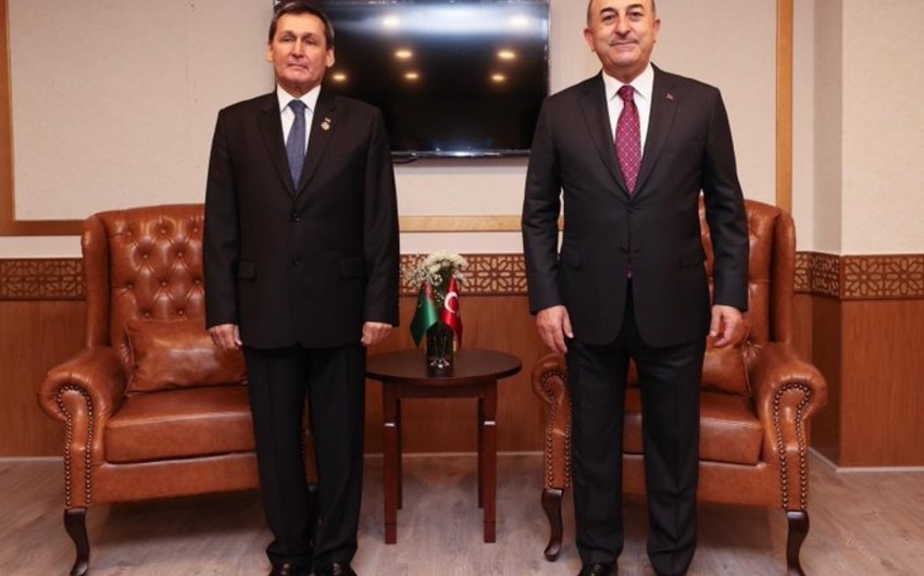 Mövlud Çavuşoğlu Türkmənistanın XİN başçısı ilə görüşüb