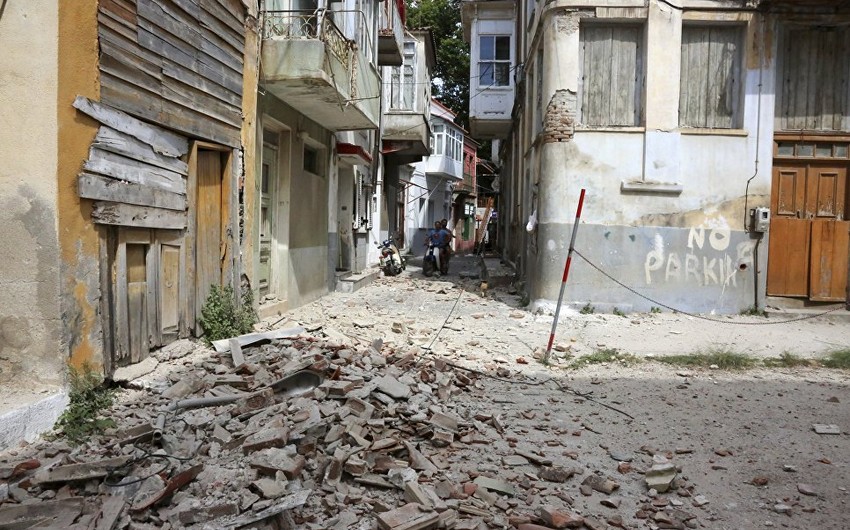 Yunanıstanda zəlzələ nəticəsində 1 nəfər ölüb, 10 nəfər yaralanıb - VİDEO