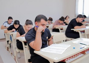 Naxçıvanda dövlət qulluğunda fəaliyyətin davam etdirilməsi üzrə test imtahanı keçirilib