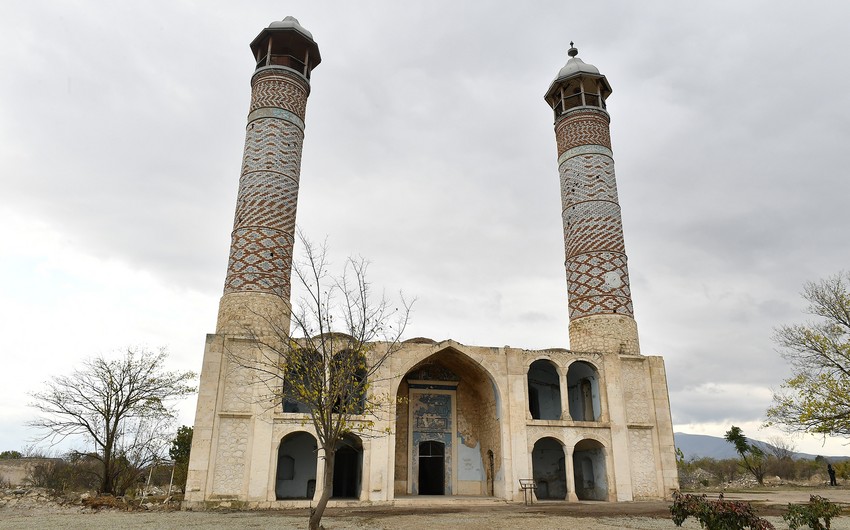 Зампредседателя Совета Муфтиев РФ: Мы осуждаем осквернение мечетей в Карабахе