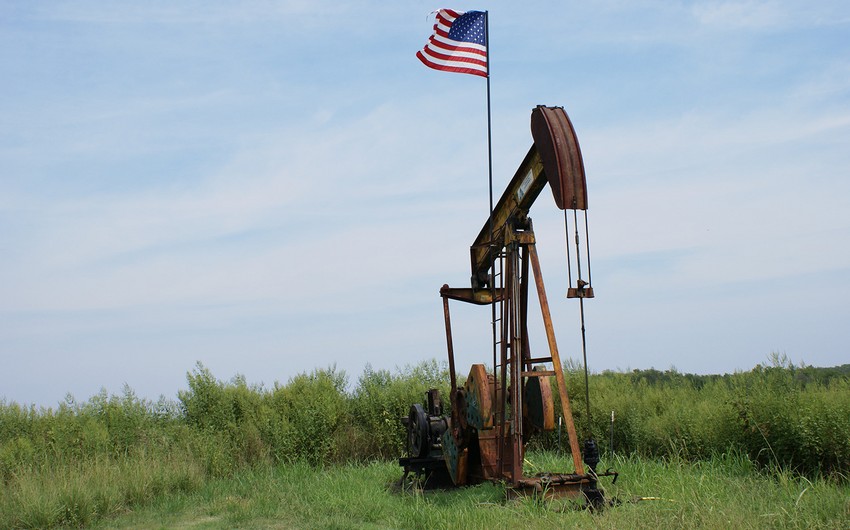 Увеличение числа активных нефтегазодобывающих установок в США привело к снижению цен на нефть